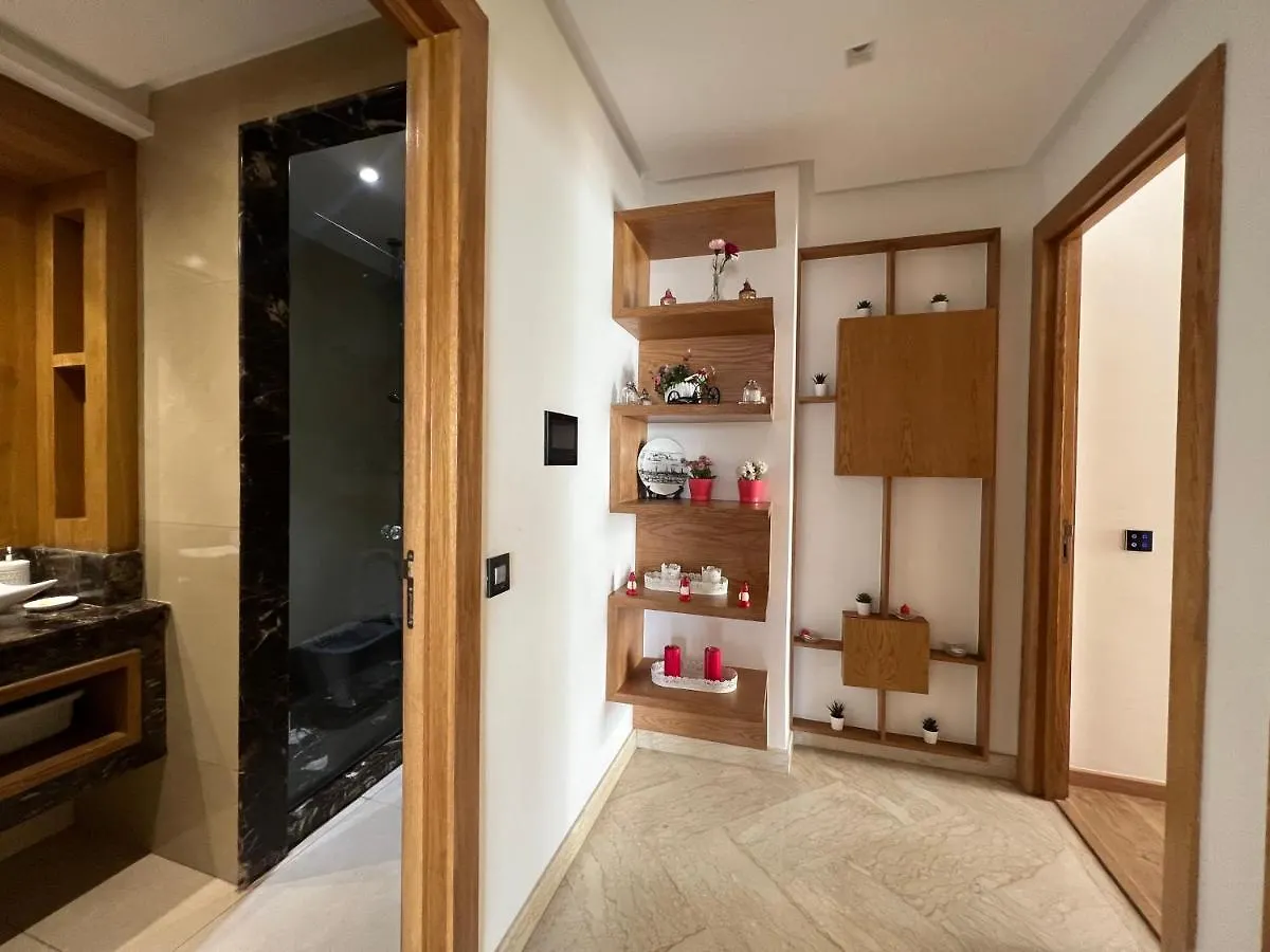 Luxury Apart 2 Ch -Casa Finance City 卡萨布兰卡 公寓